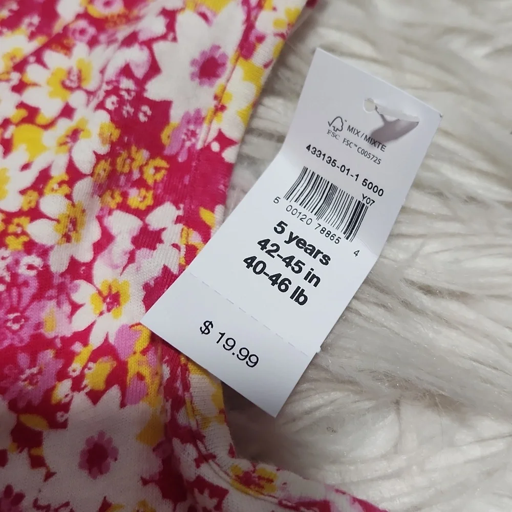 GAP nwt baby